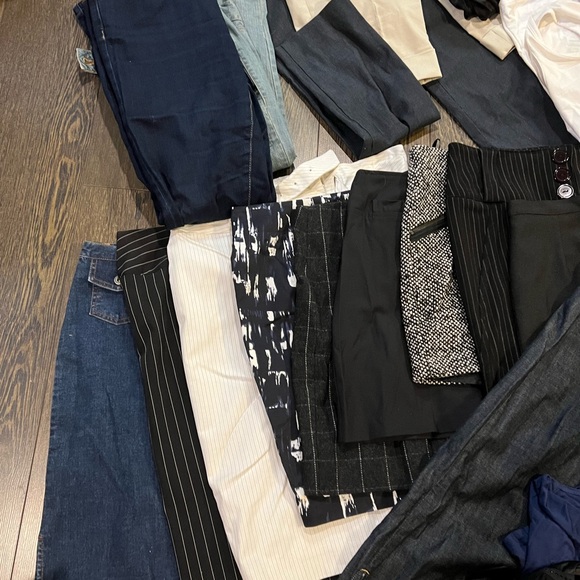 Assorted Clothing Bundle - Picture 5 of 7